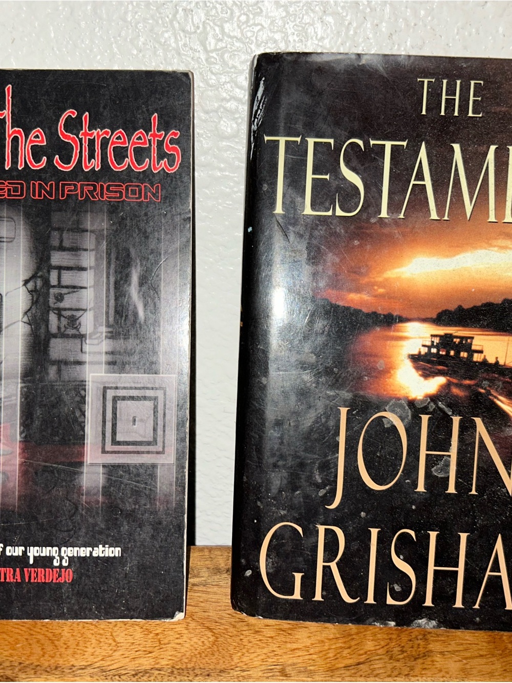 Books - Picture 3 of 4